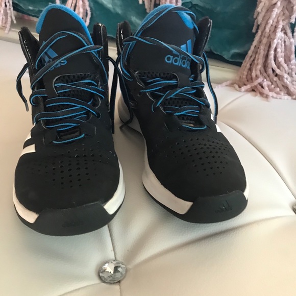 Kids Adidas sneakers - Picture 3 of 4